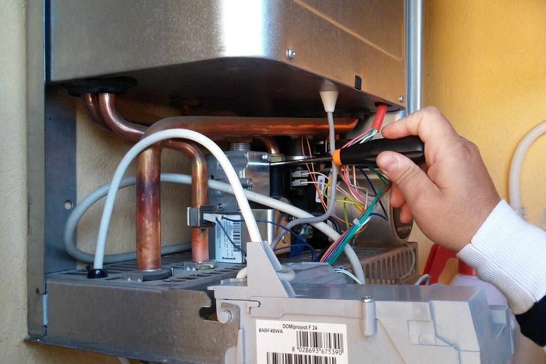 Plumber boiler service and maintenance